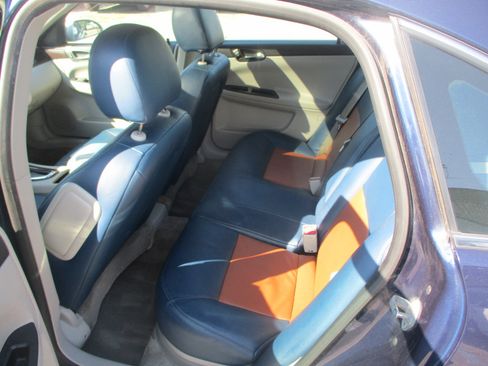 Used 2012 Chevrolet Impala LT w/ LT Sunroof Package image 10