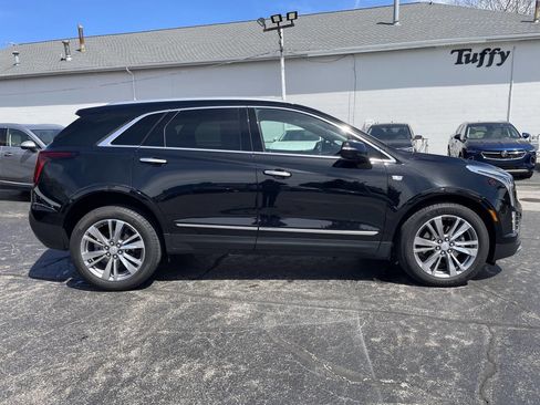 Used 2024 Cadillac XT5 Premium Luxury w/ LPO, Floor Liner Package AWD/4WD image 8
