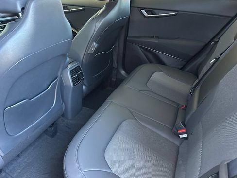 New 2026 Kia Niro EX w/ EX Premium Package FWD image 13