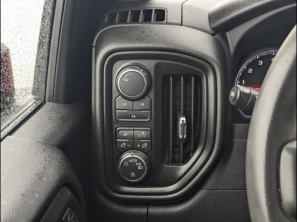 Used 2024 Chevrolet Silverado 2500 Custom w/ Custom Value Package AWD/4WD image 26