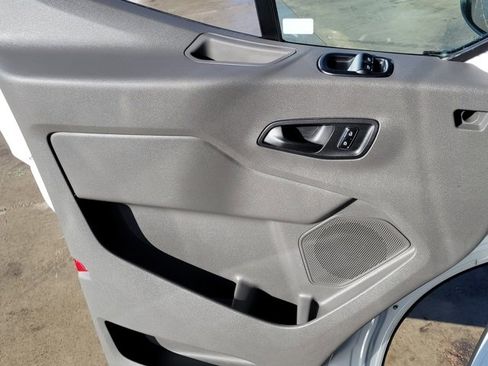 Certified 2025 Ford Transit 250 Base image 7