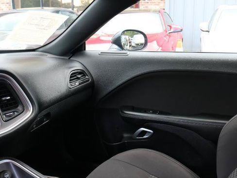 Used 2019 Dodge Challenger R/T w/ Blacktop Package RWD image 19