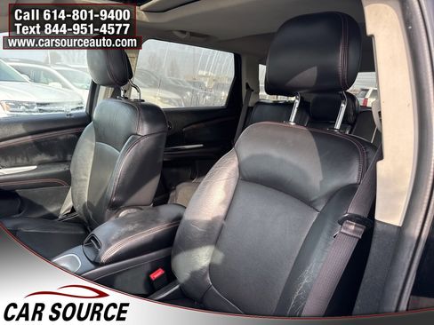 Used 2015 Dodge Journey R/T image 19