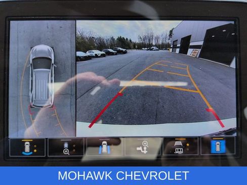 Used 2024 Chevrolet Equinox Premier AWD/4WD image 16