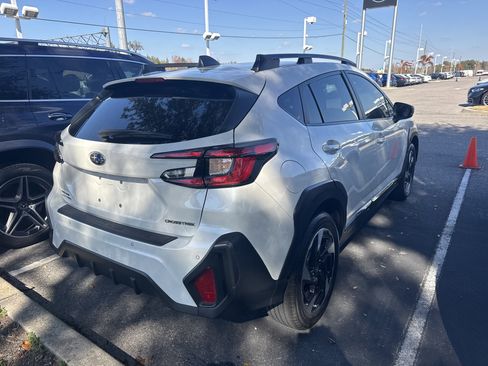 Used 2024 Subaru Crosstrek 2.5i Limited image 2