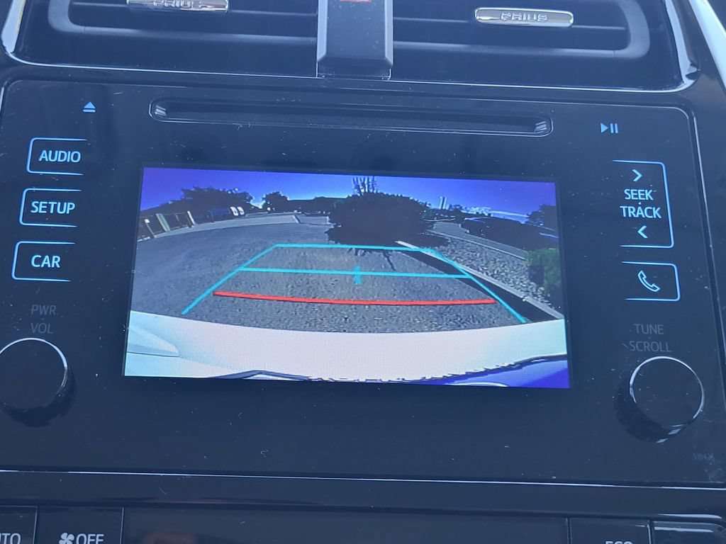 Used 2019 Toyota Prius XLE AWD/4WD image 17