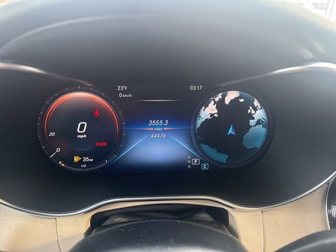 Used 2021 Mercedes-Benz GLC 300 4MATIC image 15