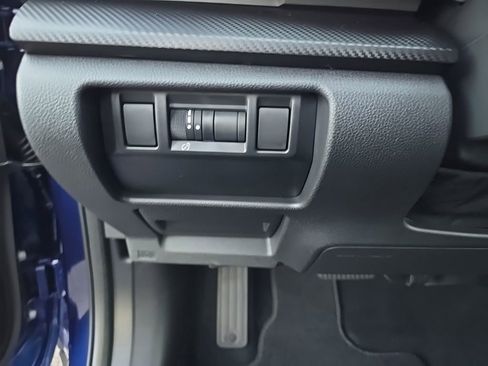 New 2025 Subaru Crosstrek 2.5i Premium image 21