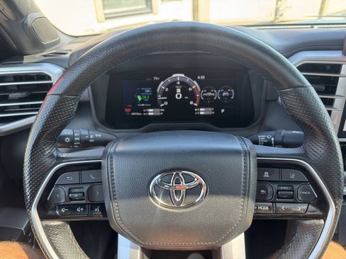 Used 2023 Toyota Tundra Platinum AWD/4WD image 17
