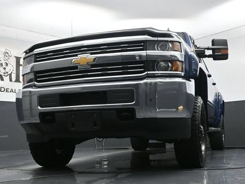 Used 2016 Chevrolet Silverado 2500 LT AWD/4WD image 4