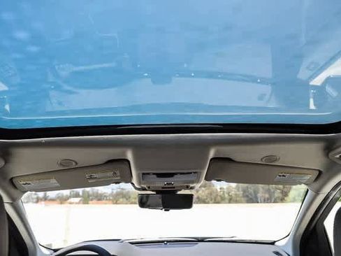 New 2024 Land Rover Discovery Sport S image 16