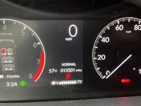 Used 2025 Honda Pilot Touring image 6