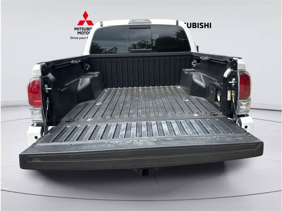 Used 2021 Toyota Tacoma TRD Sport w/ Technology Package RWD image 12