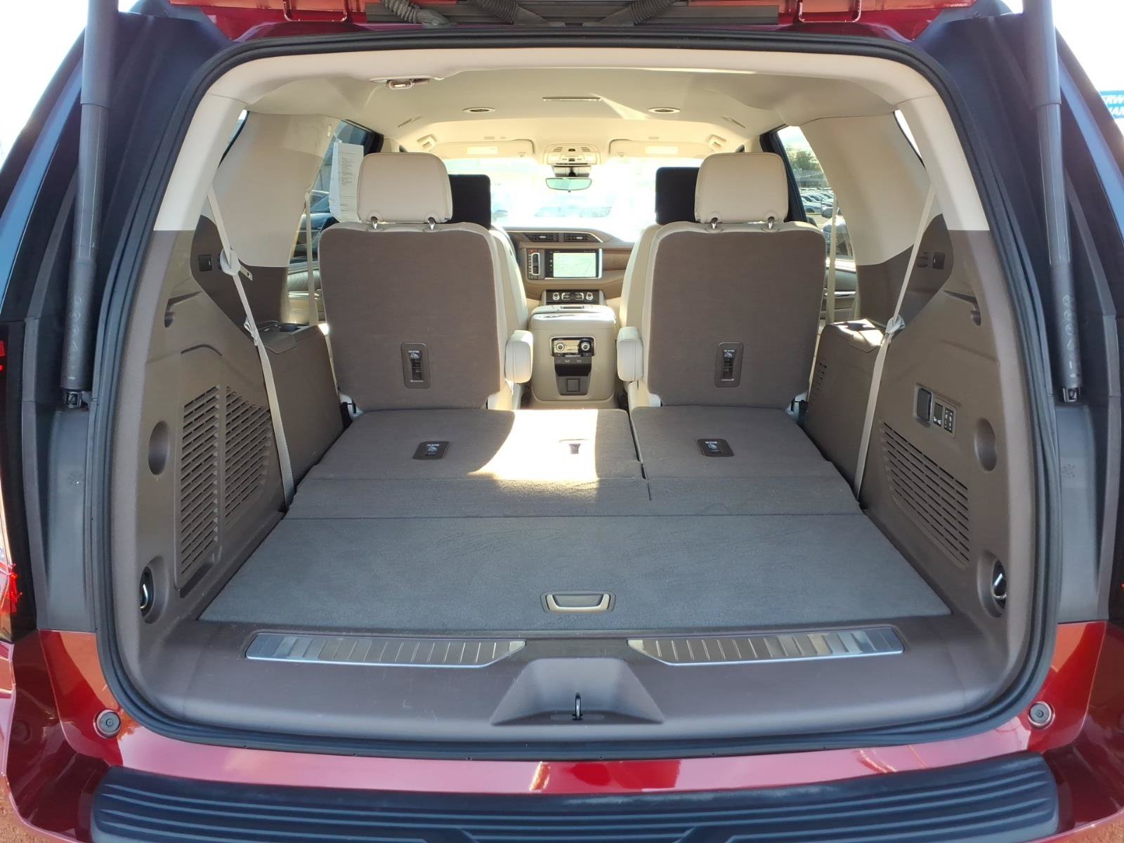 Certified 2023 GMC Yukon Denali w/ Advanced Technology Package AWD/4WD image 27