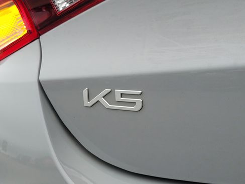 Used 2023 Kia K5 GT-Line image 6