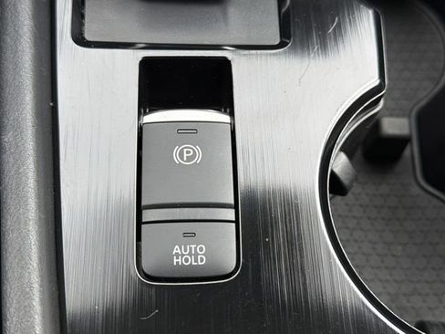 Certified 2023 Nissan Rogue SV image 11