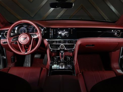 Used 2020 Bentley Flying Spur W12 image 5