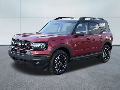 Used 2025 Ford Bronco Sport Outer Banks AWD/4WD image 6