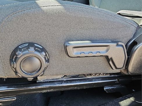 Used 2024 Jeep Gladiator Sport AWD/4WD image 18