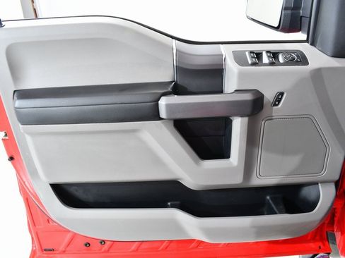 Used 2017 Ford F150 XLT w/ Equipment Group 302A Luxury image 25