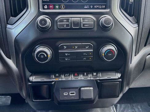 Used 2021 Chevrolet Silverado 1500 LT w/ Bed Protection Package RWD image 11