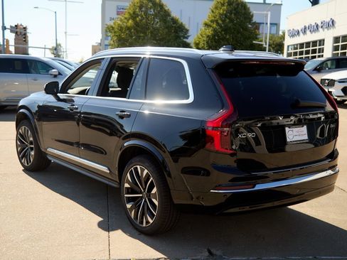 New 2026 Volvo XC90 B6 Plus w/ Protection Package Premier image 7