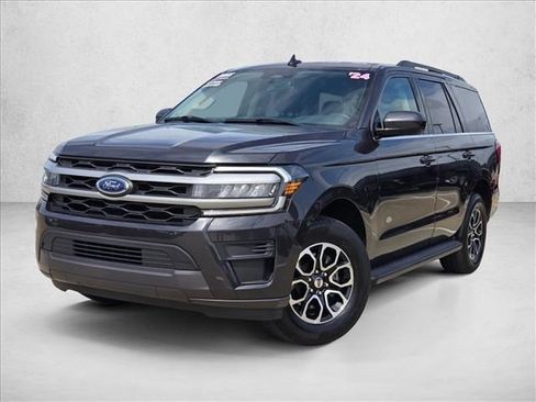 Used 2024 Ford Expedition XLT RWD image 1