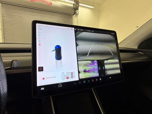 Used 2020 Tesla Model Y Long Range AWD/4WD image 19