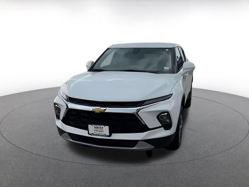 Used 2026 Chevrolet Blazer LT FWD image 6