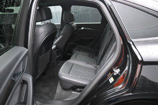 Used 2024 Audi SQ5 Prestige w/ Prestige Package AWD/4WD image 30