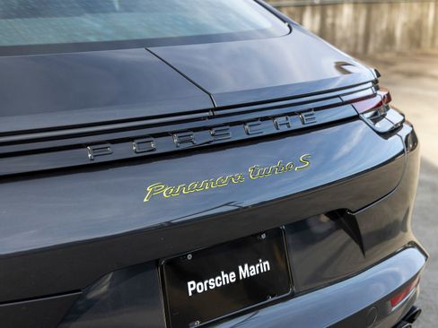 Used 2018 Porsche Panamera Turbo S image 22