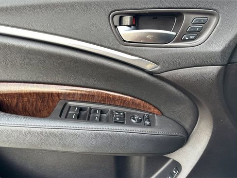 Used 2017 Acura MDX FWD w/ Technology Package image 12