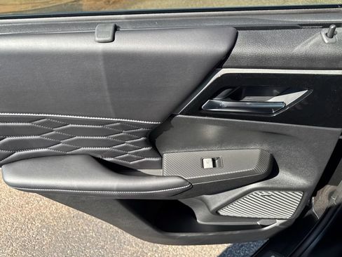 New 2026 Mitsubishi Outlander SEL FWD image 34