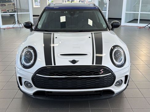 Certified 2023 MINI Cooper Clubman S FWD image 6
