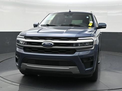 Used 2023 Ford Expedition XLT RWD image 8