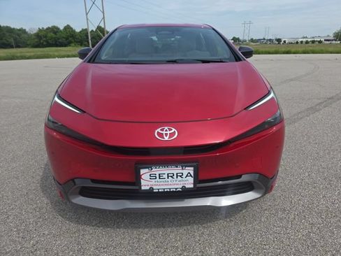 Used 2024 Toyota Prius XLE AWD/4WD image 16