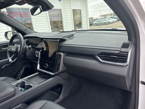 Certified 2024 GMC Acadia Elevation w/ Luxury Package image 46