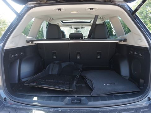 Used 2023 Subaru Forester Limited AWD/4WD image 10