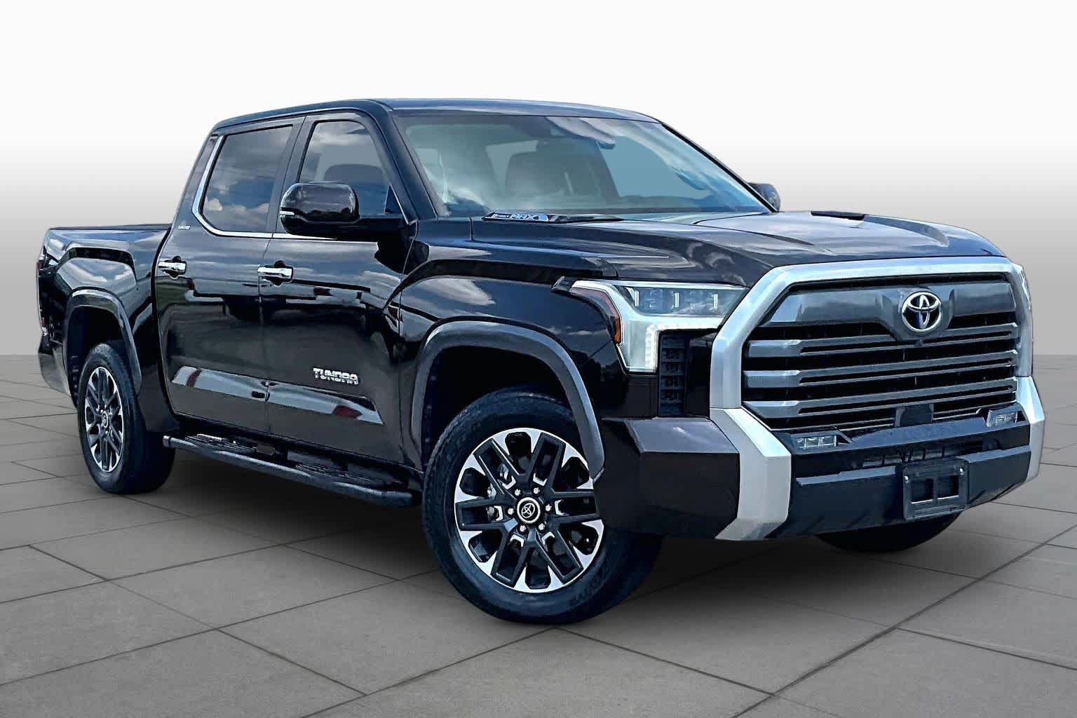 Used 2024 Toyota Tundra Limited AWD/4WD image 3