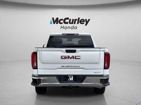 Used 2024 GMC Sierra 1500 SLT AWD/4WD image 4