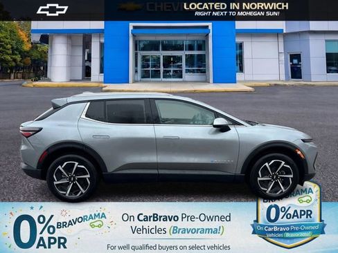 New 2026 Chevrolet Equinox EV LT AWD/4WD image 4