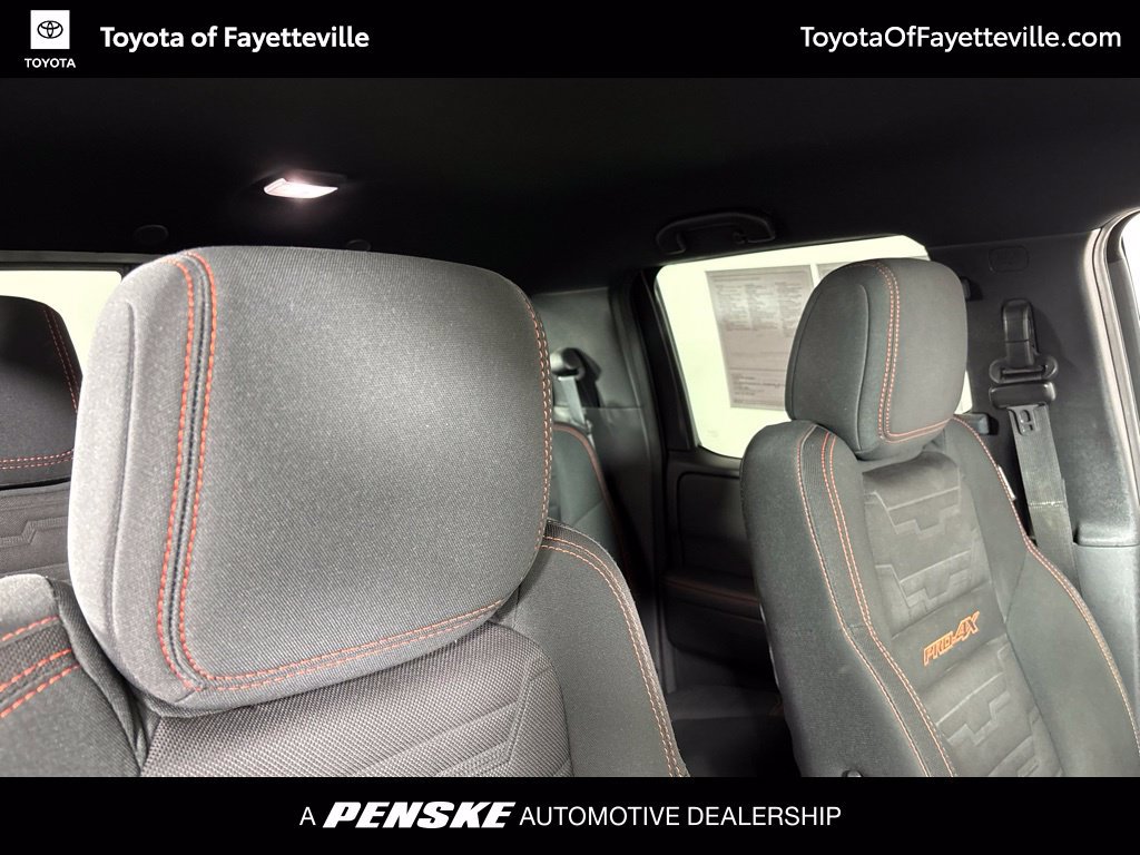 Used 2022 Nissan Frontier PRO-4X AWD/4WD image 6