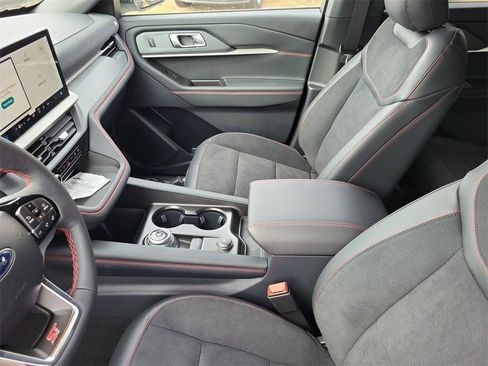 New 2026 Ford Explorer ST image 21