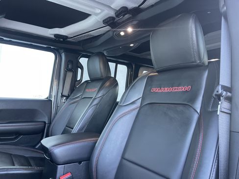 New 2026 Jeep Wrangler Unlimited Rubicon image 17