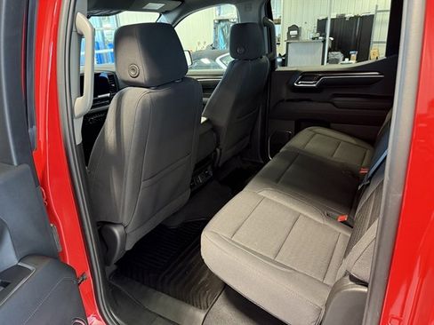 Used 2025 Chevrolet Silverado 1500 LT image 15