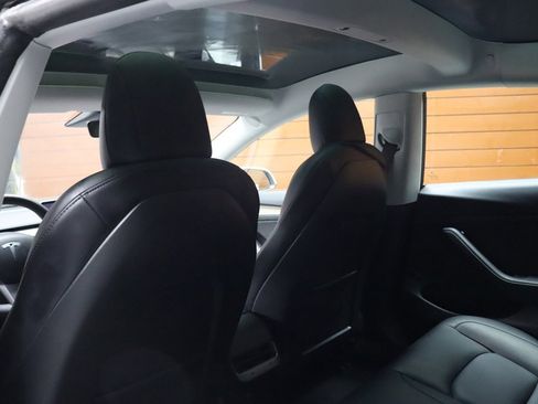 Used 2023 Tesla Model 3 Standard Range image 31