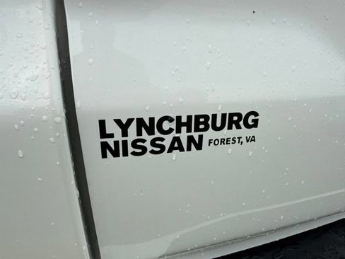 Used 2022 Toyota 4Runner SR5 Premium AWD/4WD image 10
