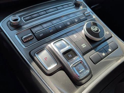 Used 2023 Hyundai Santa Fe SEL FWD image 15