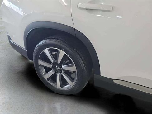 Used 2024 Honda Pilot Touring image 42