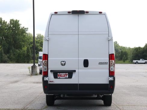 Used 2023 RAM ProMaster 3500 FWD image 8